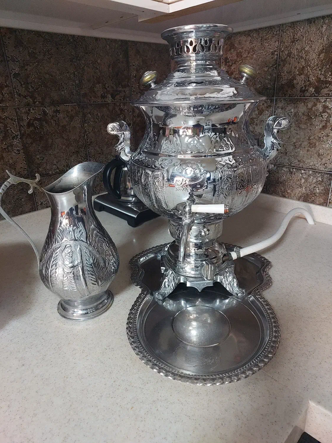 سماور ۵ لیتری مارک افسون همرا با پارچ و سینی|سماور، چایساز، قهوهساز|اصفهان, سرشبادران|دیوار