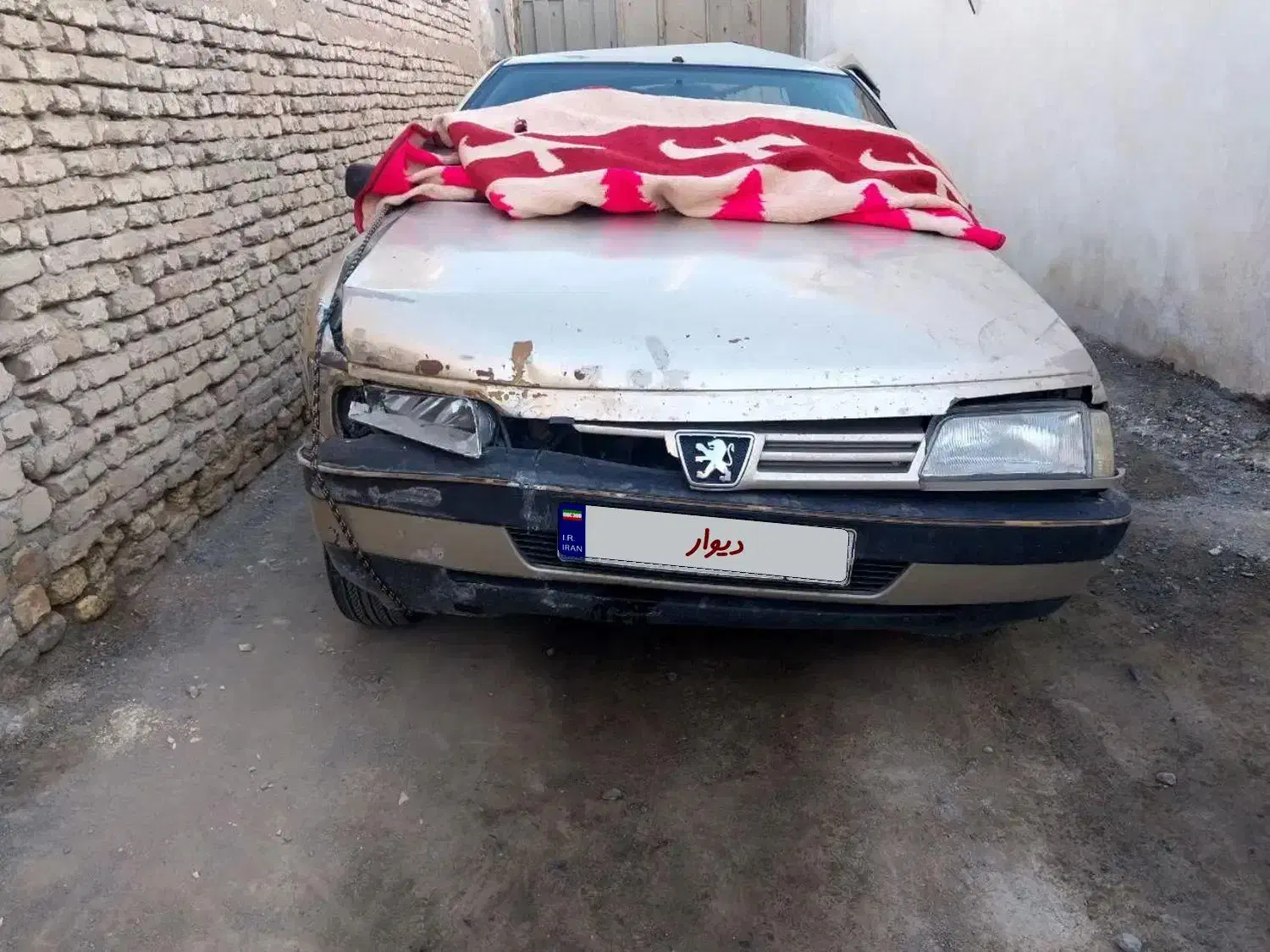 پژو ۴۰۵ مدل ۸۴ تصادفی|خودرو سواری و وانت|فولادشهر, نوگوران|دیوار