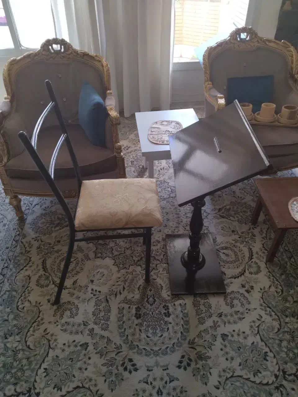 میز نماز|میز تلفن|اصفهان, جلالیه|دیوار