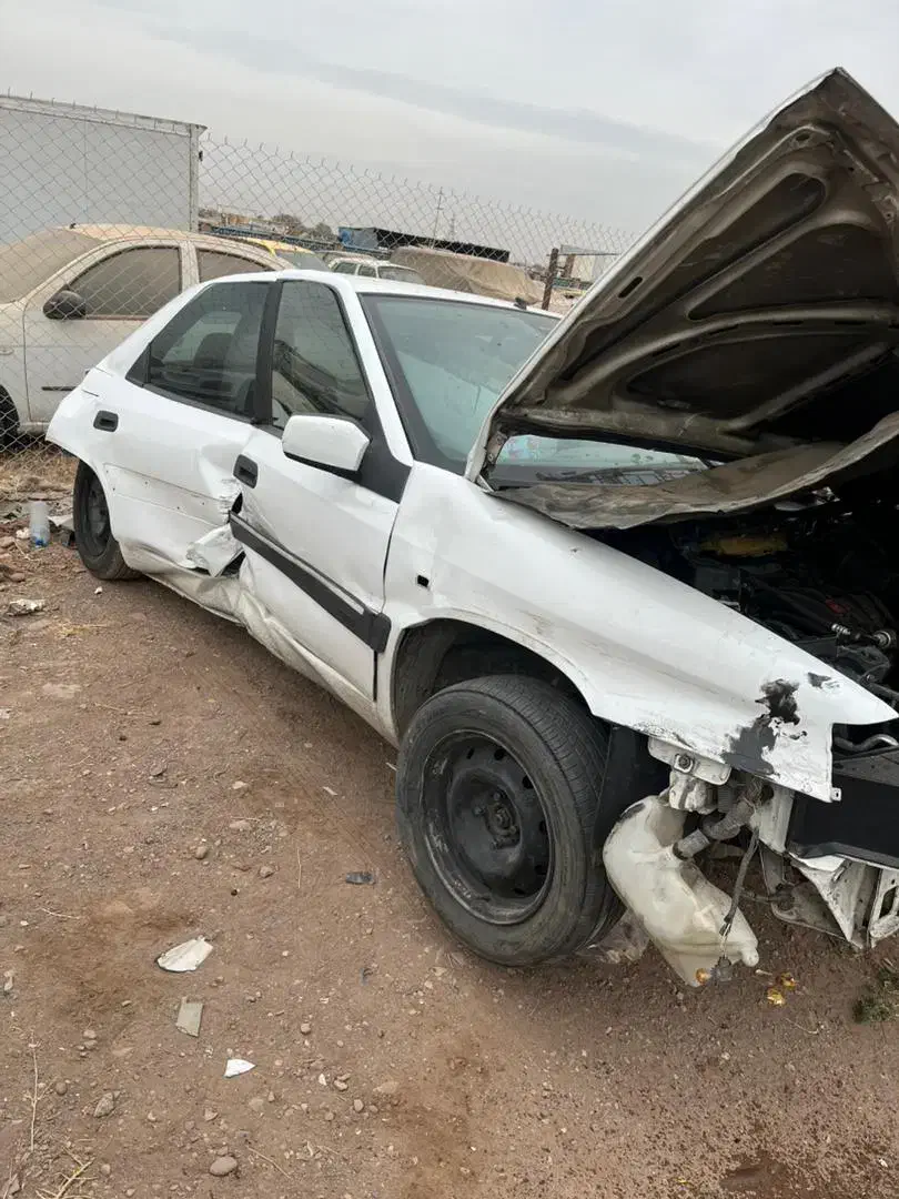 زانتیا تصادفی مدل ۸۹ سفید|خودرو سواری و وانت|قزوین, |دیوار