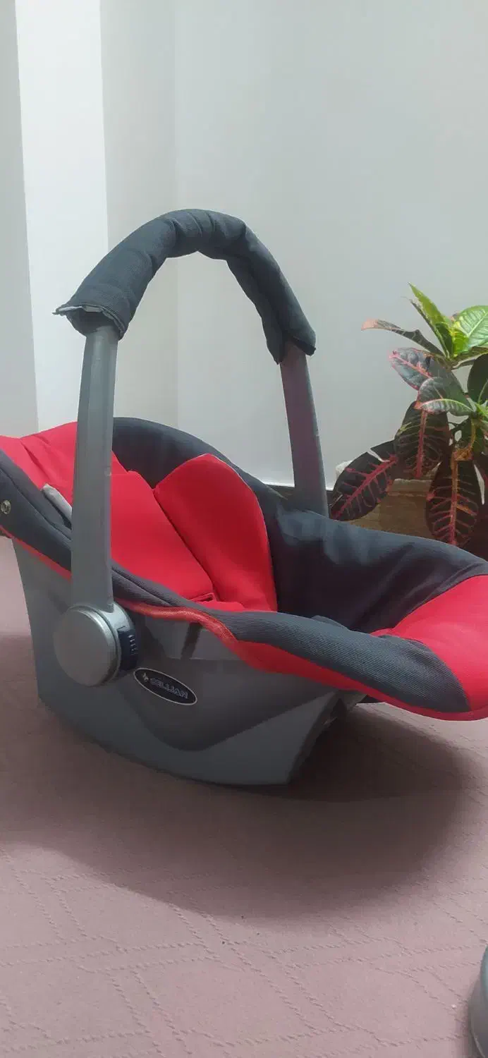 کریر|کالسکه و لوازم جانبی|برخوار, |دیوار