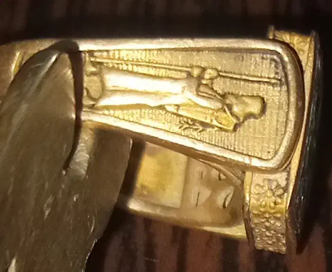 دستبند قدیمی وسکه کلکسیونی وانگشتر عتیقه|کلکسیون اشیاء عتیقه|قنوات, |دیوار