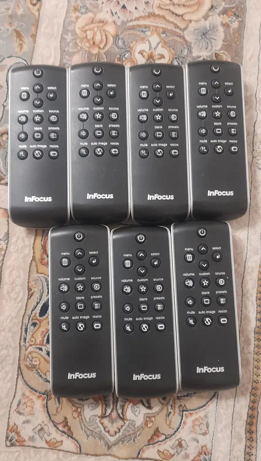 تعدادی کنترل ویدیو پروژکتور|تلویزیون و پروژکتور|تهران, فدک|دیوار