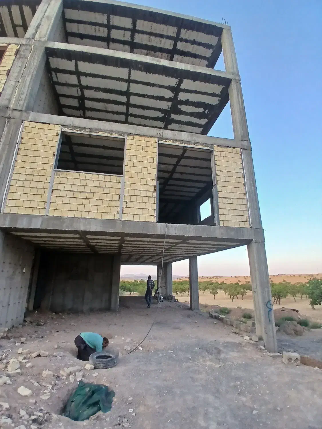 ساختمان اسکله|فروش آپارتمان|سامان, |دیوار