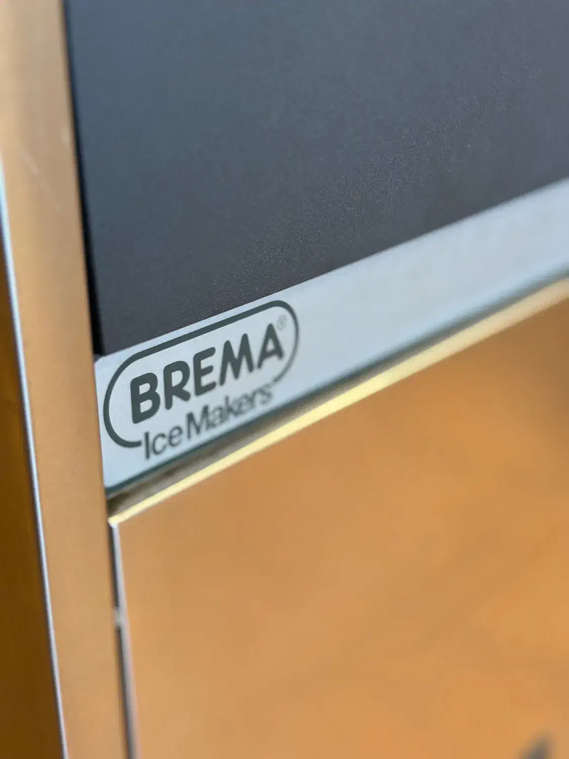 یخ ساز berma ice maker mod cb 425a|کافی‌شاپ و رستوران|تالش, هشتپر|دیوار