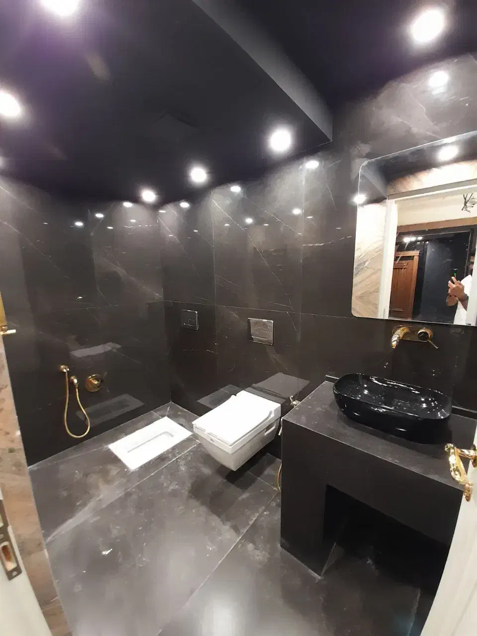 آپارتمان ۲۰۰ متری شیک فردوسی|فروش آپارتمان|شاهین‌شهر, فردوسی|دیوار