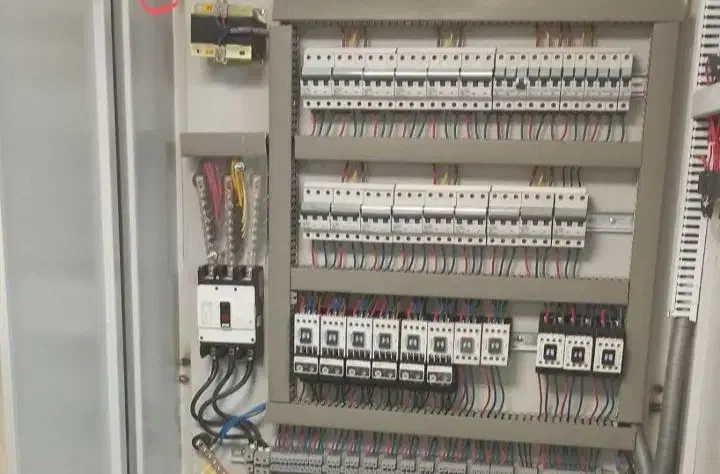 برقکار،برقکار۳فاز،بزقکارصنعتی،نصب اینورتر|خدمات پیشه و مهارت|تهران, نازی‌آباد|دیوار