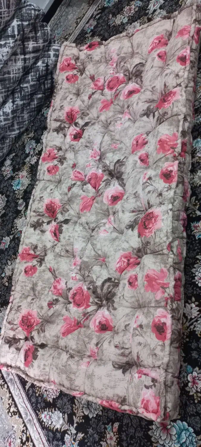 تشک الیافی|رختخواب، بالش، پتو|دزفول, |دیوار