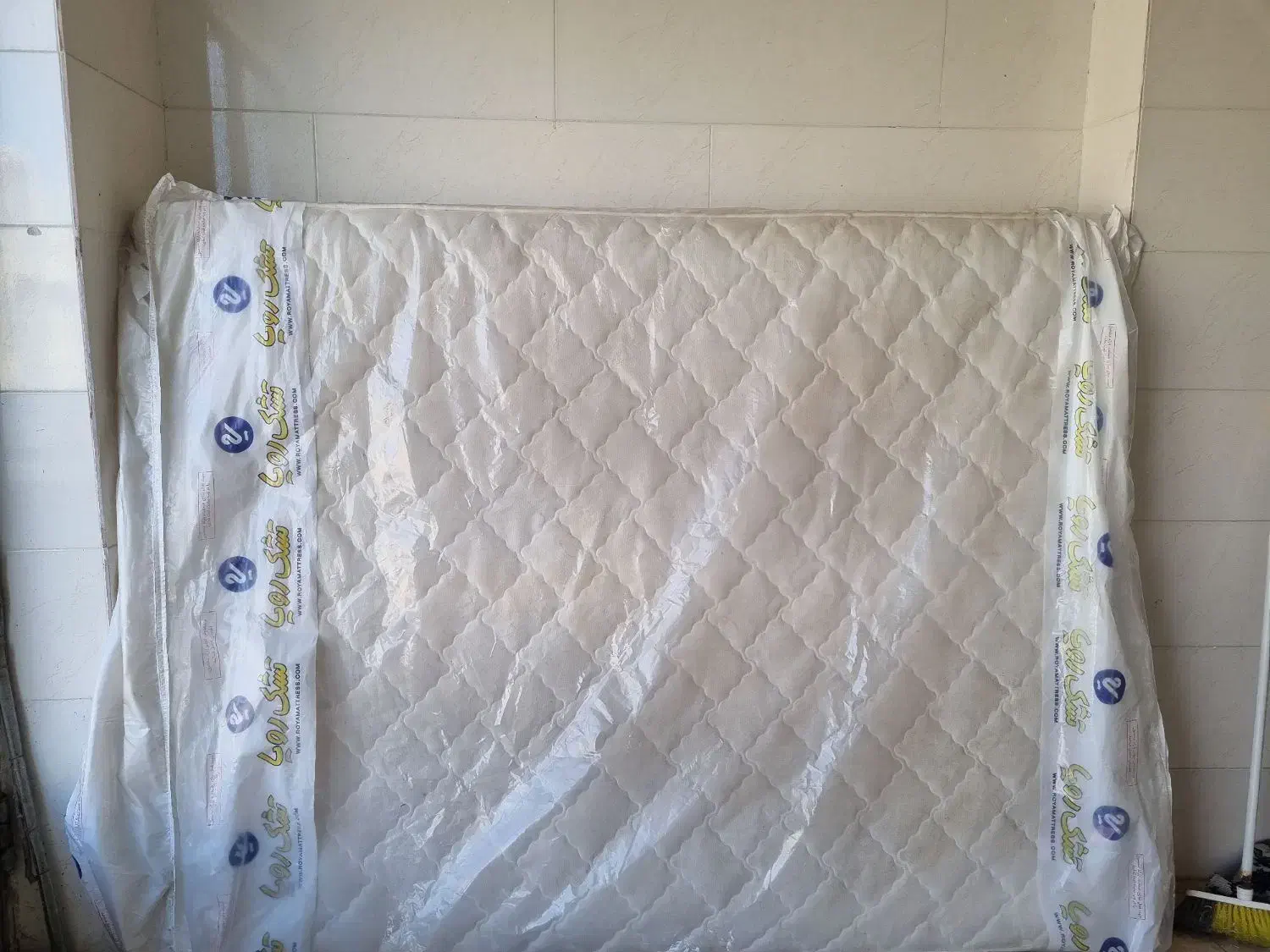 تشک تخت دو نفره در حد نو ۱۶۰در ۱۸۰|تشک تختخواب|بیجار, |دیوار