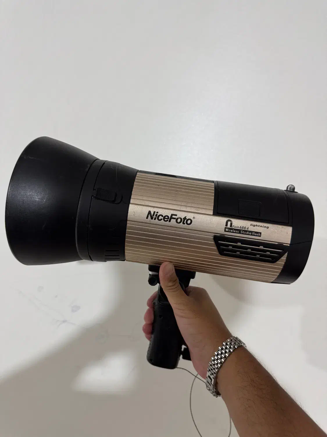 فلاش پرتابل نایس فتو ۶۸۰ ژول|دوربین عکاسی و فیلمبرداری|ارومیه, |دیوار