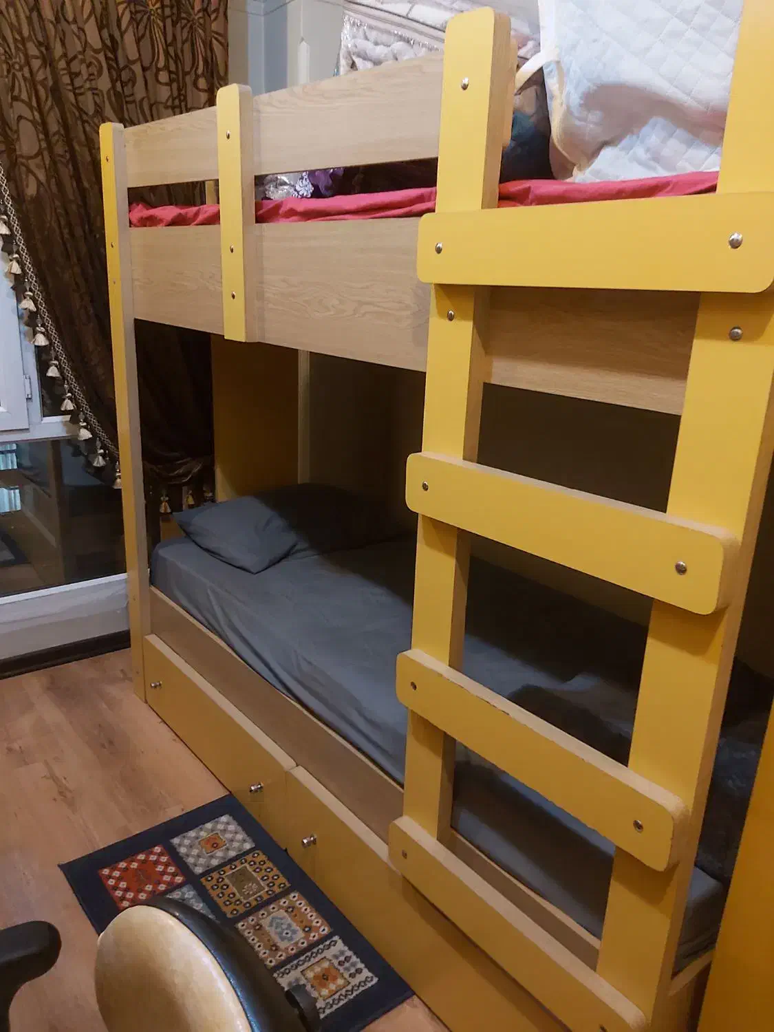 تخت دوطبقه وکمد میز|تخت و سرویس خواب|تهران, سردارجنگل|دیوار