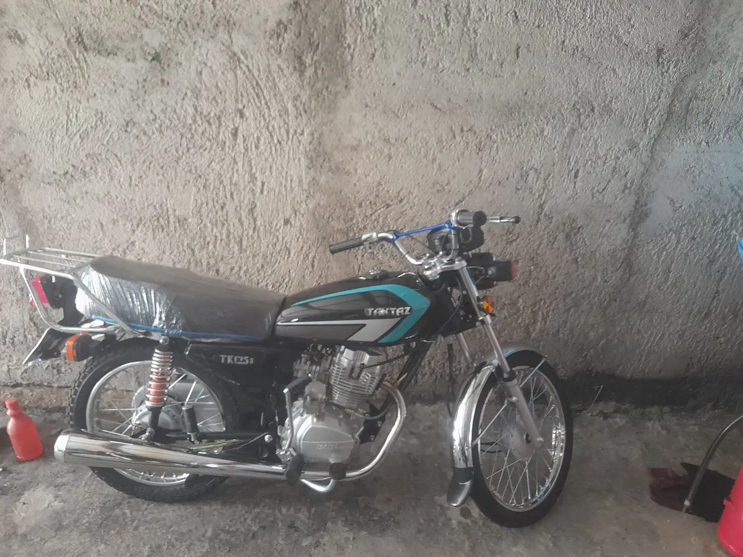 تکتاز 404|موتورسیکلت|تربت جام, جامرود|دیوار