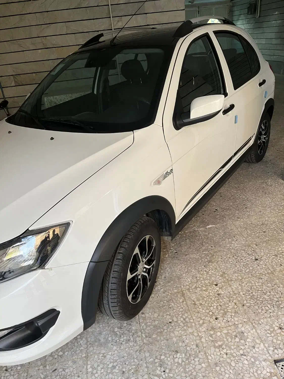 کوییک GXR سفید مشکی|خودرو سواری و وانت|قزوین, |دیوار