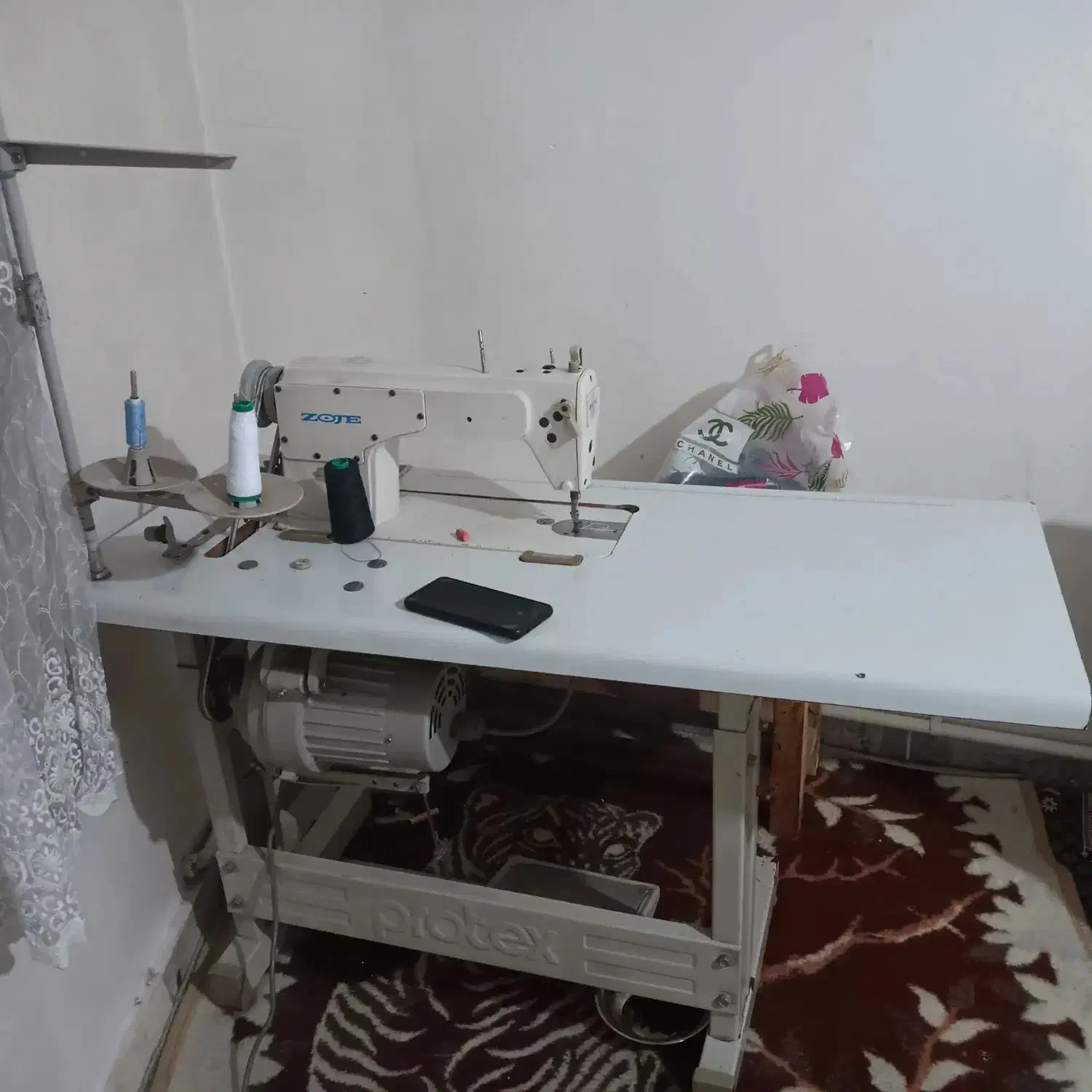 چرخ خیاطی|لوازم خیاطی و بافتنی|تهران, شهرک رضویه|دیوار