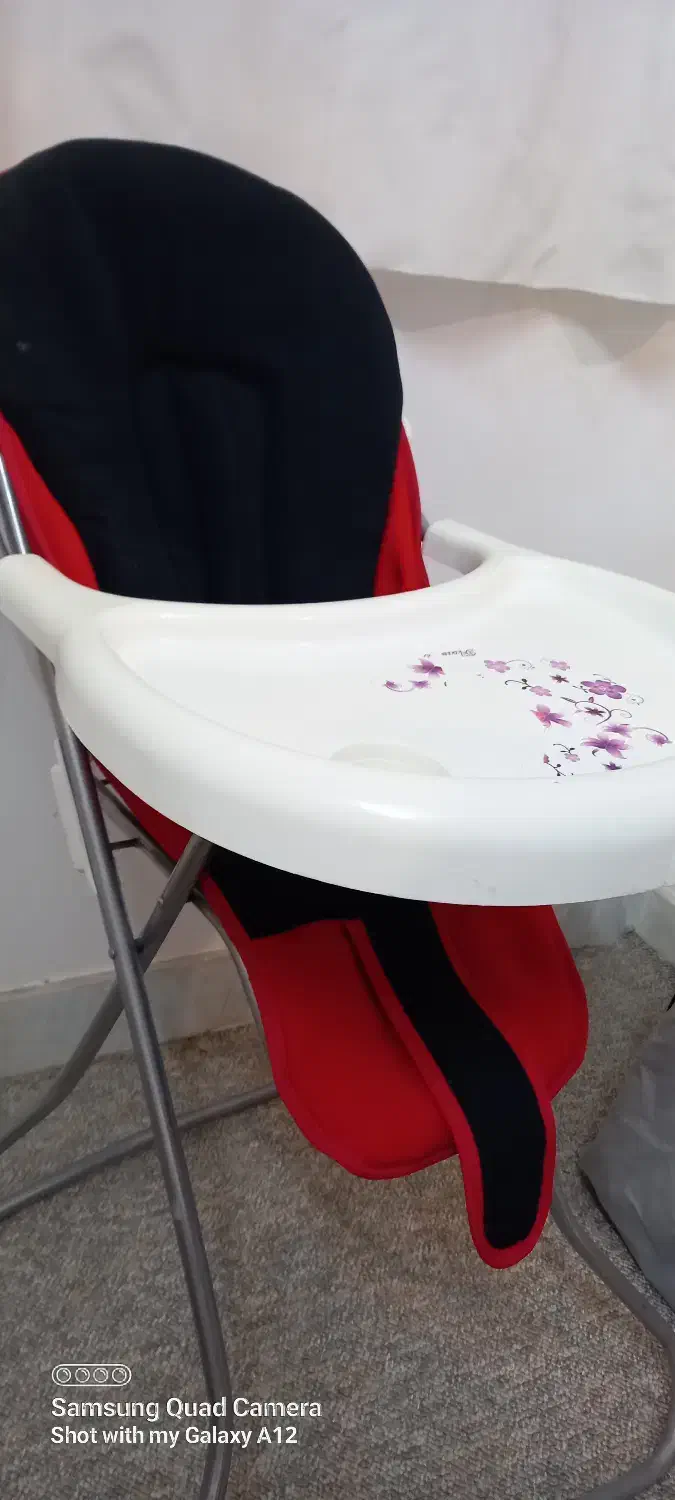 صندلی غذای کودک تاشو|اسباب و اثاث بچه|قم, هنرستان|دیوار
