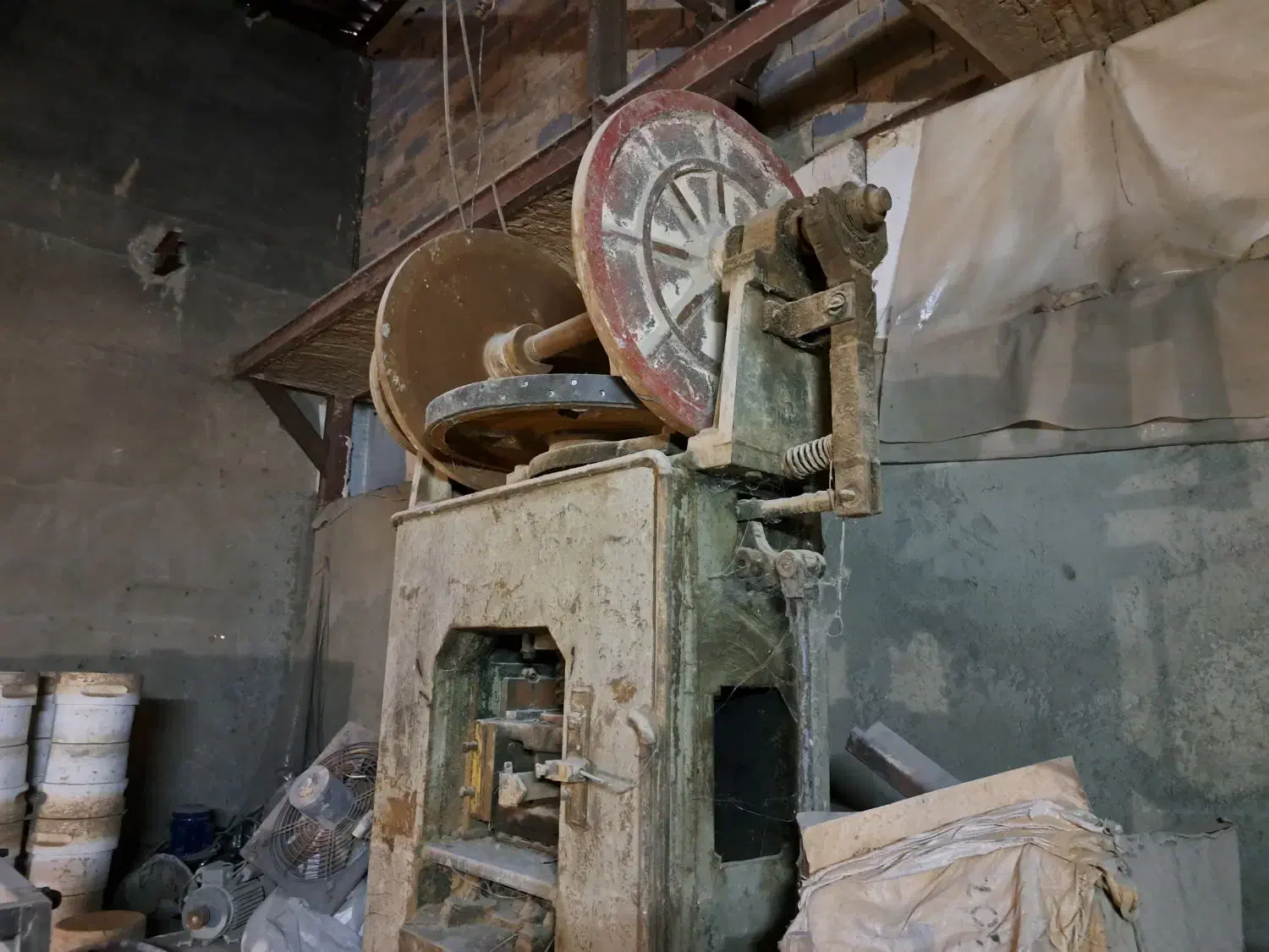 فروش ‌دستگاه پرس کاشی|ماشین‌آلات صنعتی|بهار, |دیوار