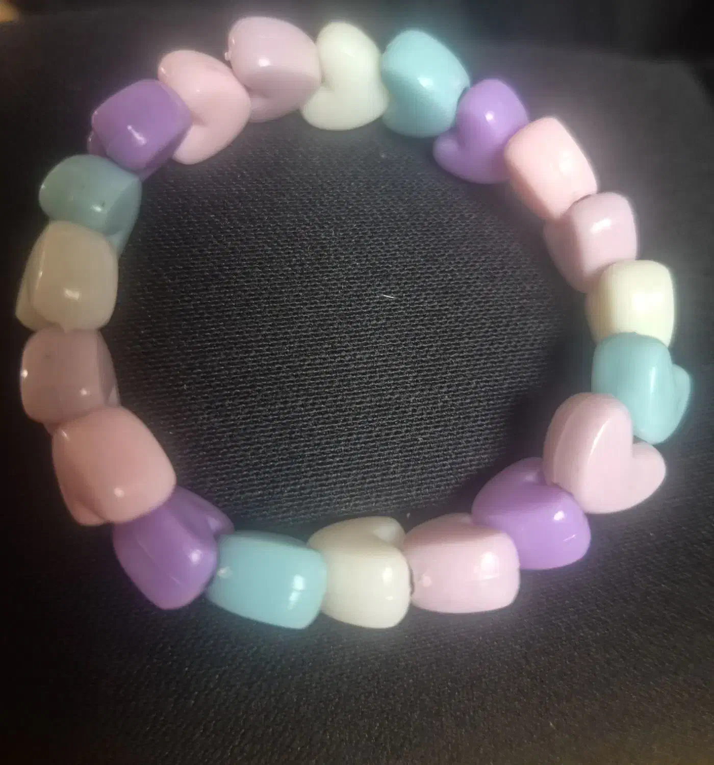 دستبند پاستیلی|بدلیجات|شیراز, شاه قلی بیگی|دیوار