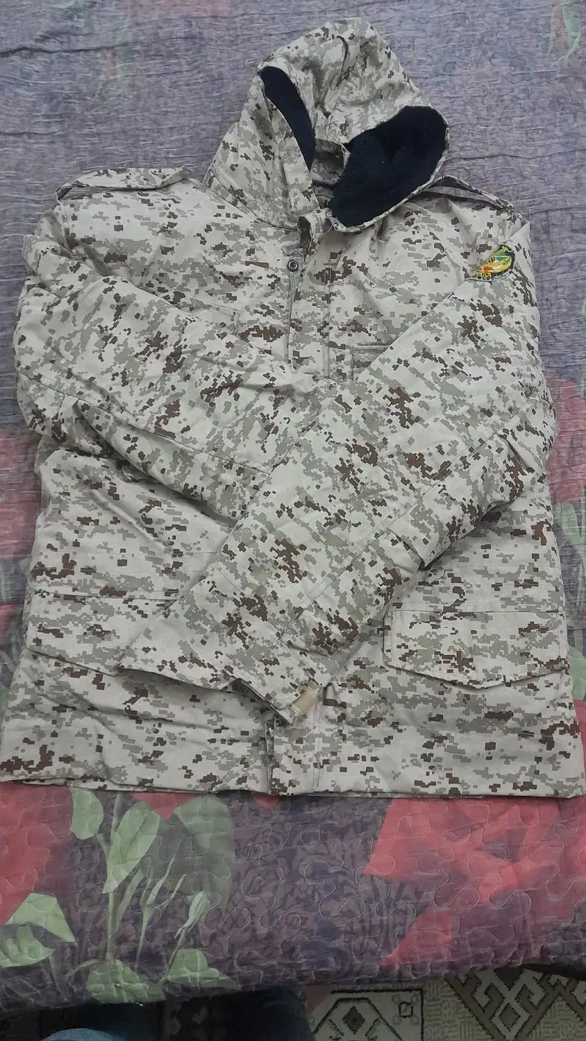 اورکت و لباس مجلسی|لباس|جهرم, |دیوار