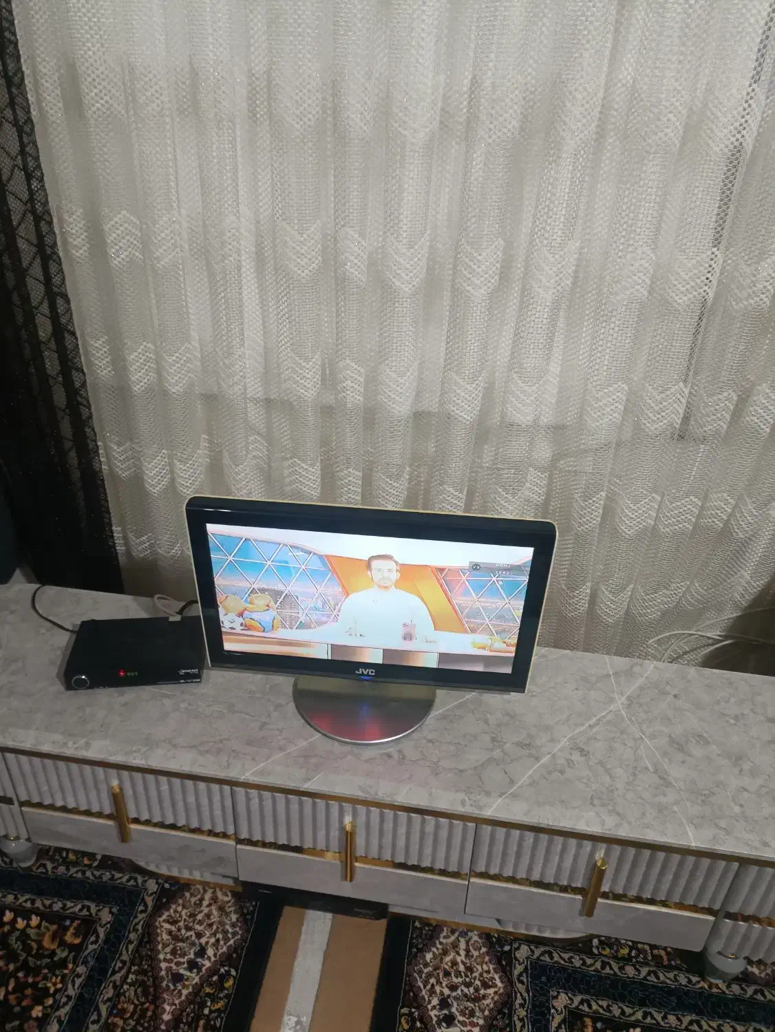 تلویزیون 22 اینچ اصل ژاپن در حد صفر|تلویزیون و پروژکتور|اردبیل, |دیوار