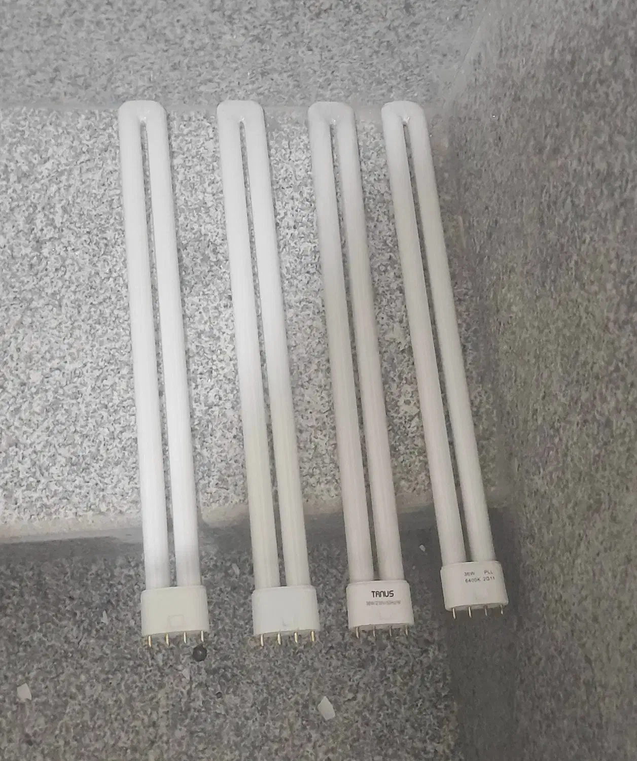 مهتابی چهار تا + یکدانه قاب|لامپ و چراغ|مشهد, گلبرگ|دیوار