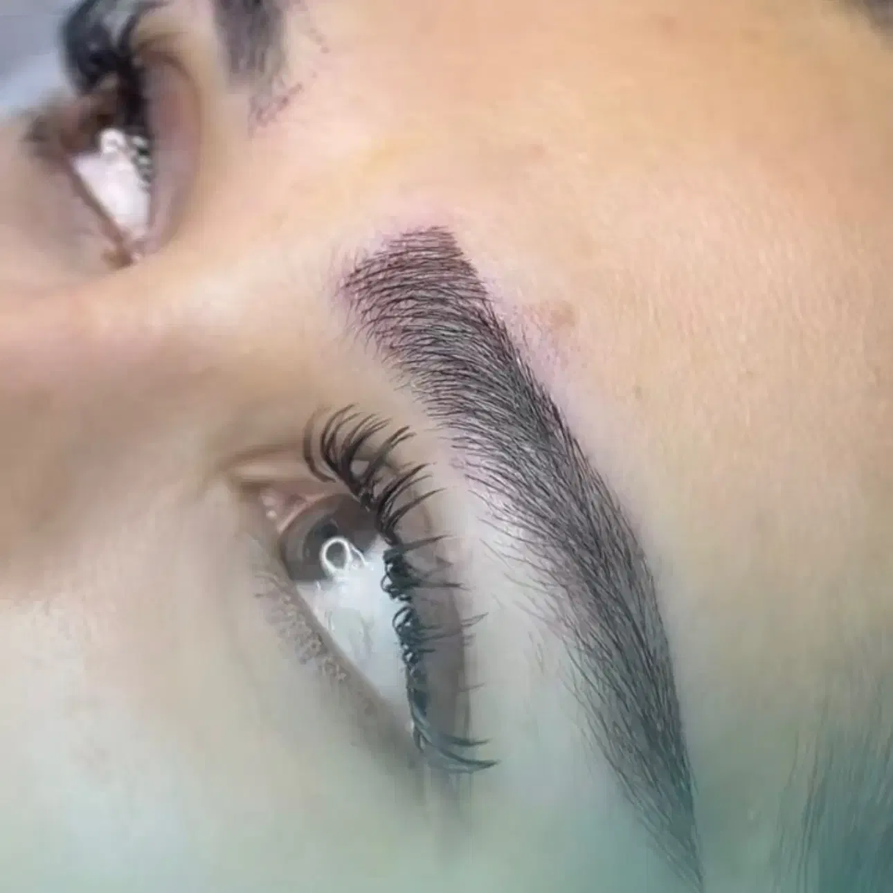 کاشت ابرو طبیعی|خدمات آرایشگری و زیبایی|گنبد کاووس, |دیوار