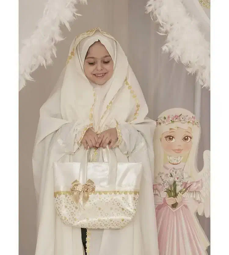 ست تکلیف پخش عمده و تکی|کفش و لباس بچه|اشکذر, |دیوار