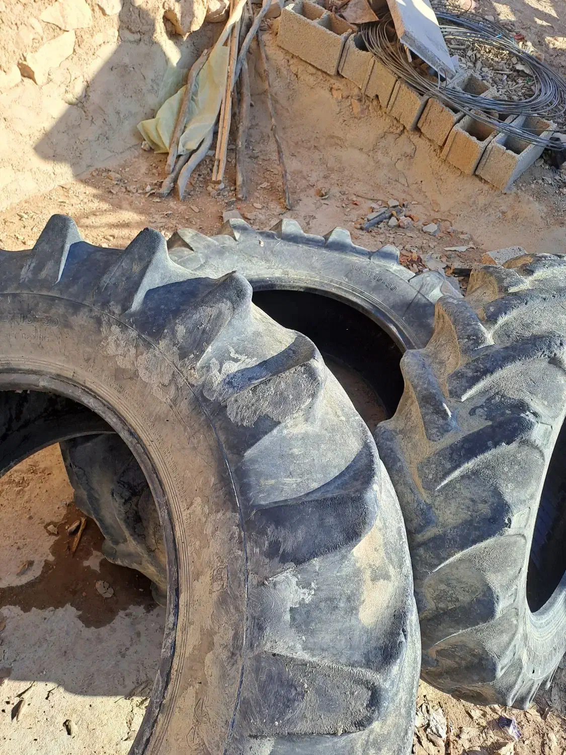 لاستیک تراکتور|قطعات یدکی و لوازم جانبی|دشمن زیاری, |دیوار