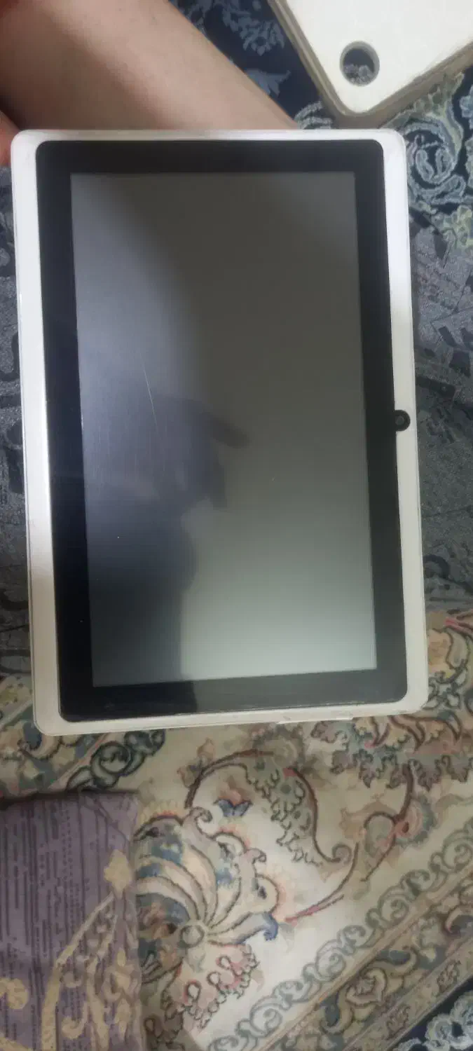 تبلت|تبلت|قم, سراجه (۱۵ خرداد)|دیوار