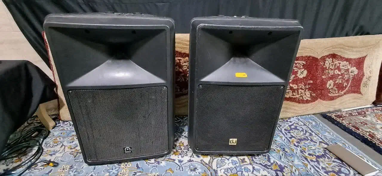 تعدادی باند بلندگو و میکروفن و یک دستگاه دایناکورد|سیستم صوتی خانگی|ری, تقی آباد|دیوار