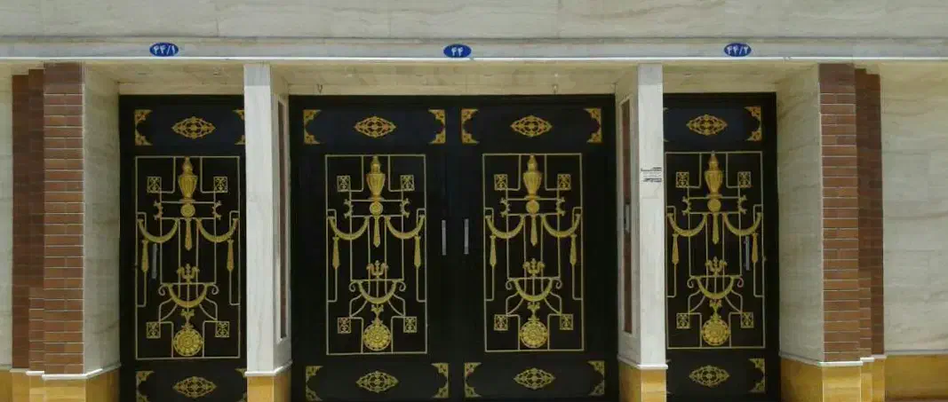 درب حیاط گل دار مدرن کلاسیک ساده|مصالح و تجهیزات ساختمان|دزفول, |دیوار