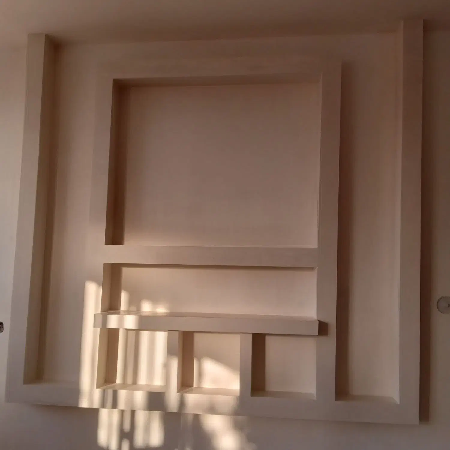 گچکاری و لکه گیری و...|خدمات پیشه و مهارت|کیش, |دیوار