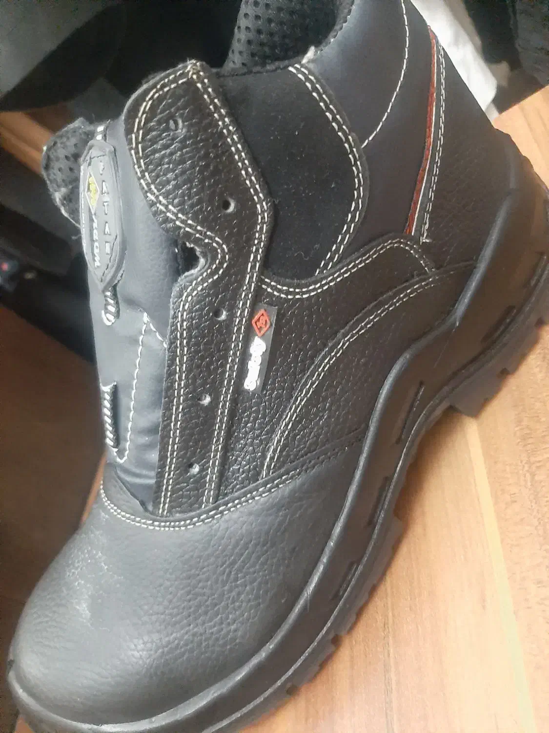 کفش ضد برق اهنی|کیف، کفش، کمربند|فردیس, فردیس|دیوار