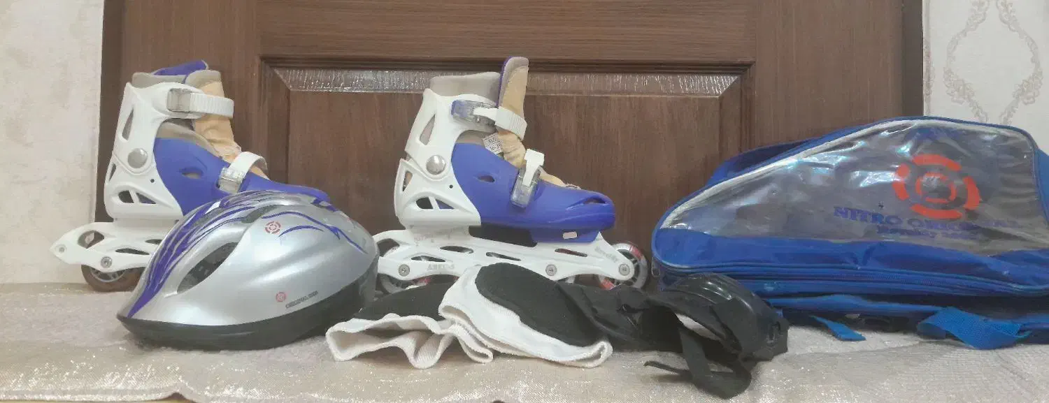 کفش اسکیتی|دوچرخه، اسکیت، اسکوتر|قم, انصار‌الحسین|دیوار