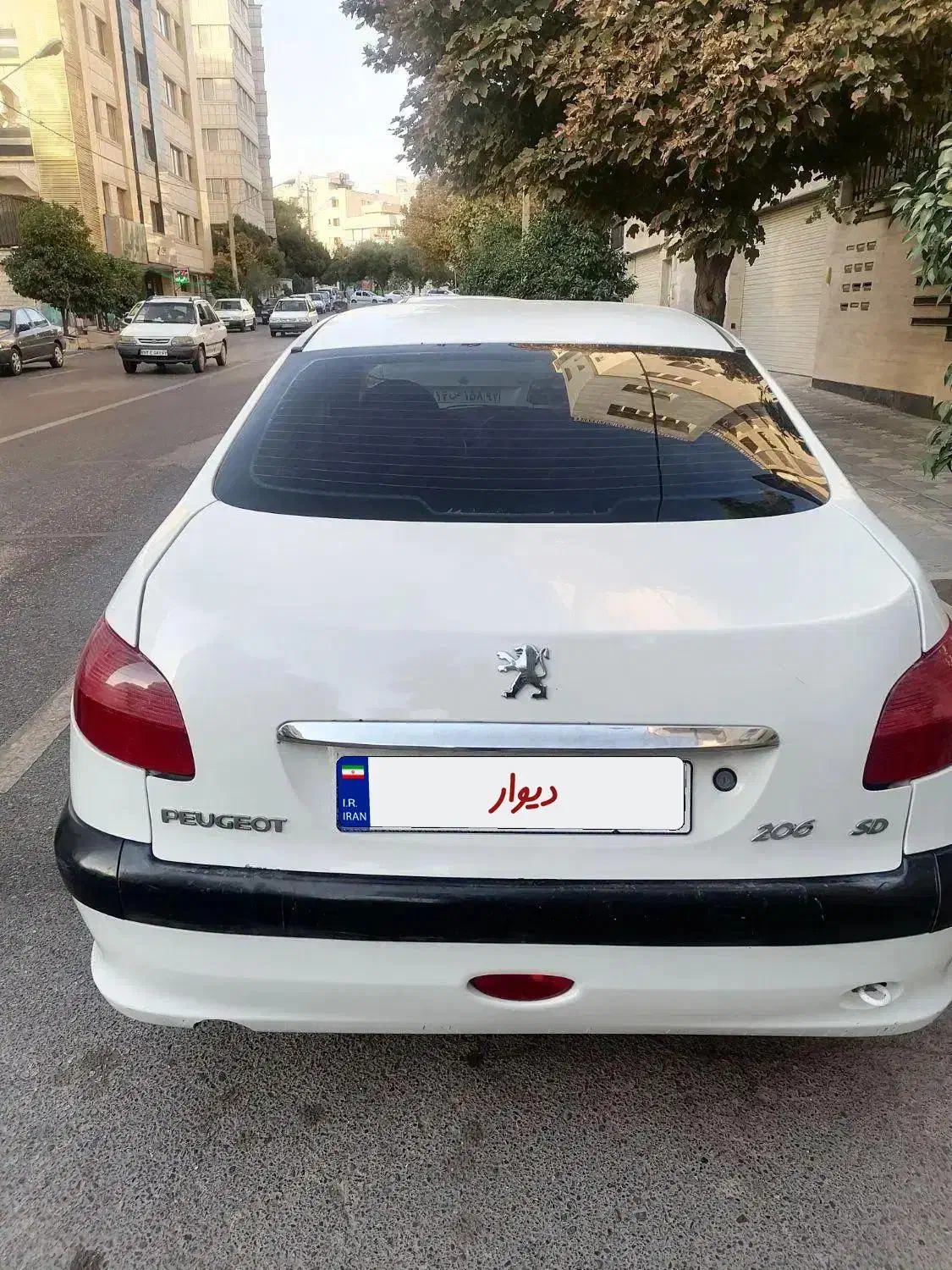 206 صندوقدار وی 20 مدل 88 تیپ2|خودرو سواری و وانت|شیراز, قدوسی شرقی|دیوار