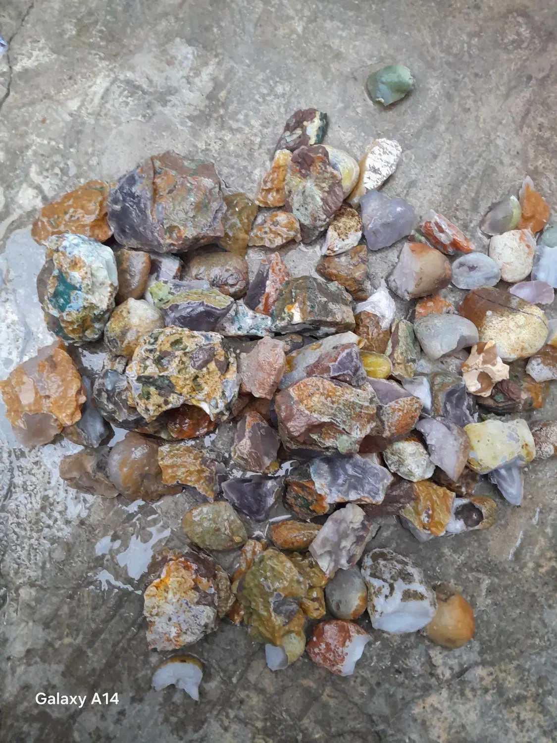 سنگ عقیق توپی شجردار سوسنی و دیواری|جواهرات|ارومیه, |دیوار