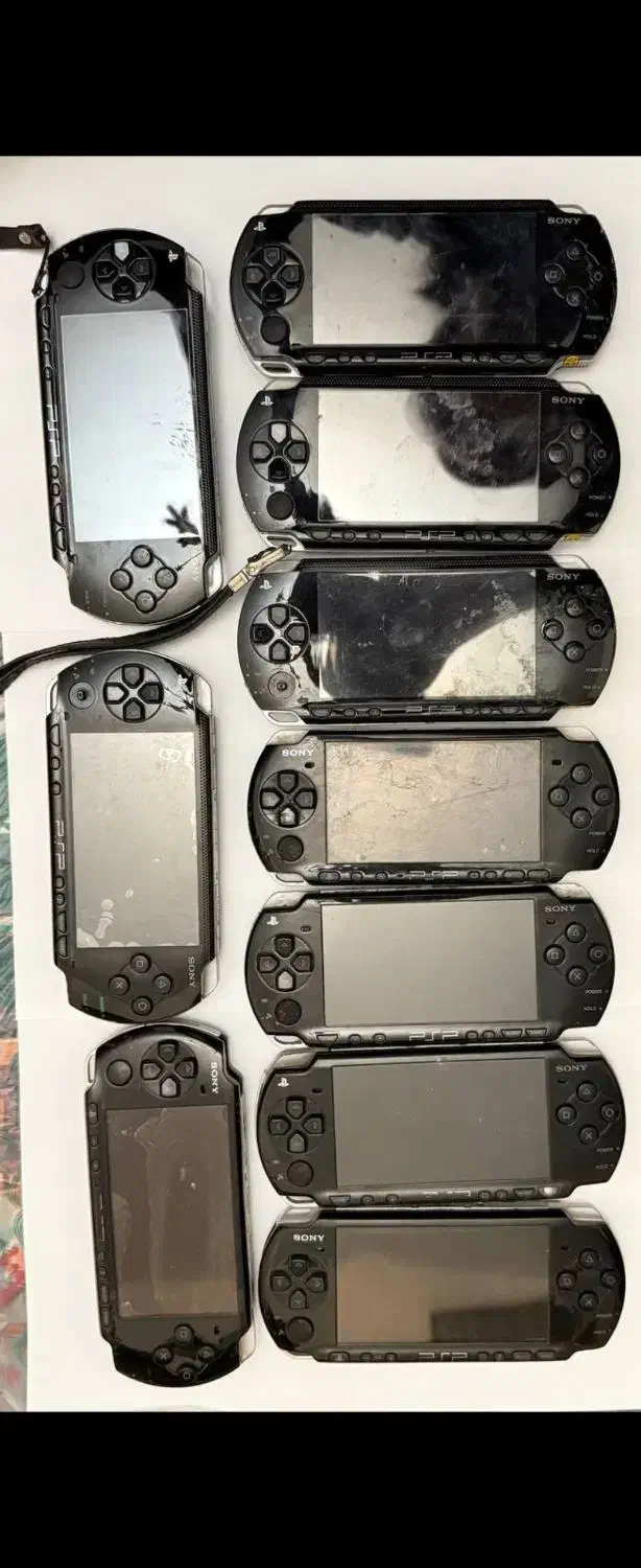 ۱۰ عدد پی اس پی ۱۰۰۰ ۲۰۰۰ ۳۰۰۰ Sony psp|کنسول، بازی ویدئویی و آنلاین|تهران, شیخ هادی|دیوار