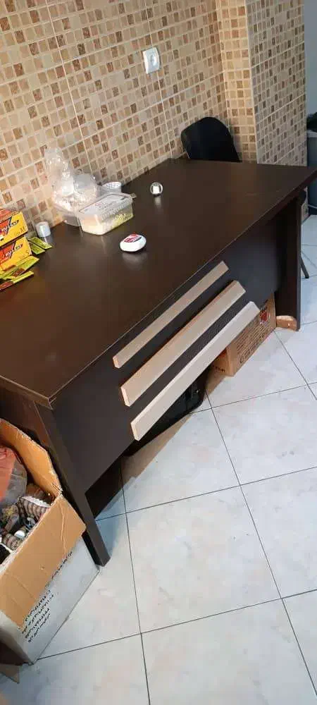 صندلی و میز کانتر آرایشگاهی|آرایشگاه و سالن‌های زیبایی|تهران, سجاد|دیوار