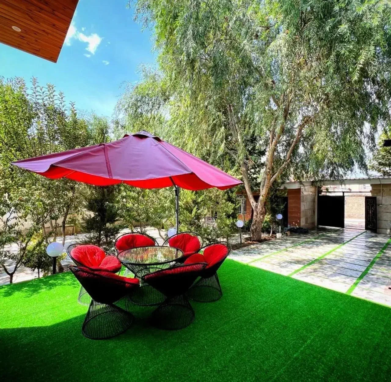 اجاره/روزانه/هفتگی باغ دو خوابه نزدیک ب شهر شیراز|اجارهٔ کوتاهمدت ویلا و باغ|صدرا-فارس, فاز ۱|دیوار