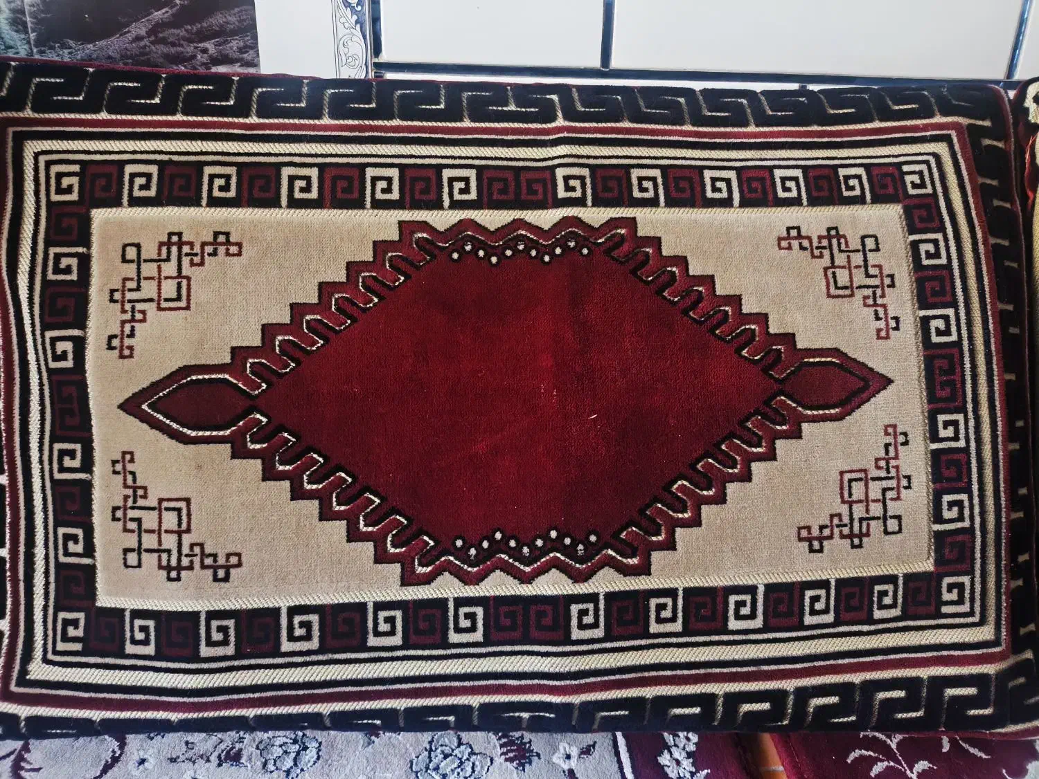 پشتی|پشتی|مرودشت, فاز دوم شهرک فرهنگیان|دیوار