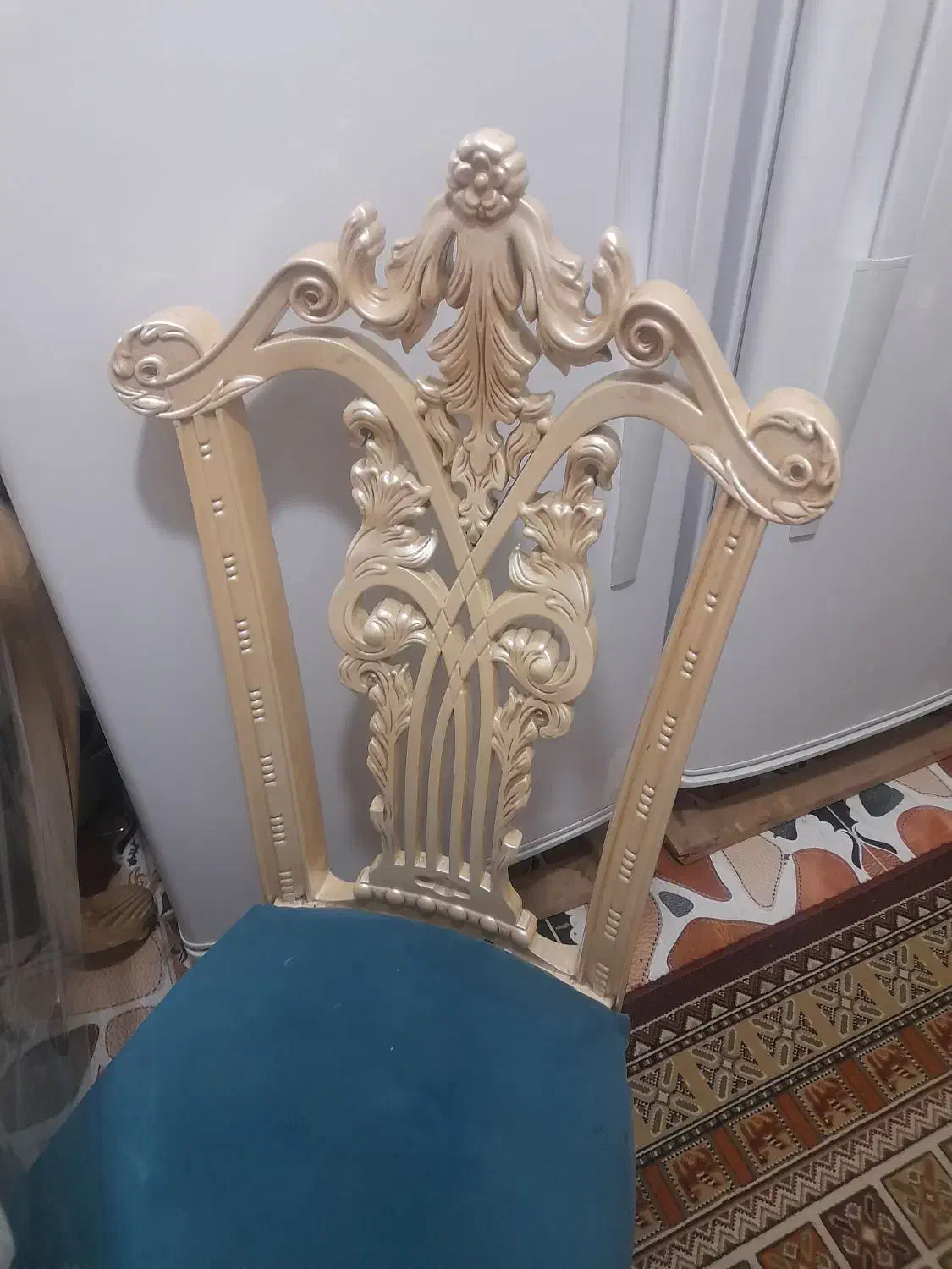 میز|میز و صندلی غذاخوری|تربت‌حیدریه, منظر|دیوار