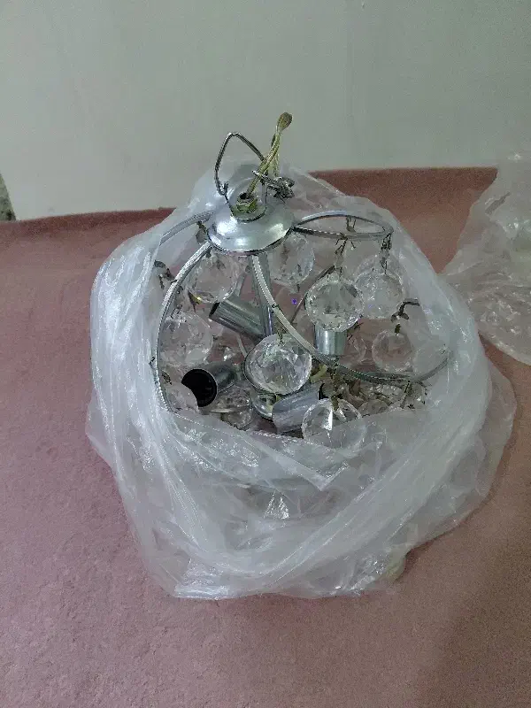 فروشی|لوستر و چراغ آویز|رباط‌کریم, نصیرشهر|دیوار