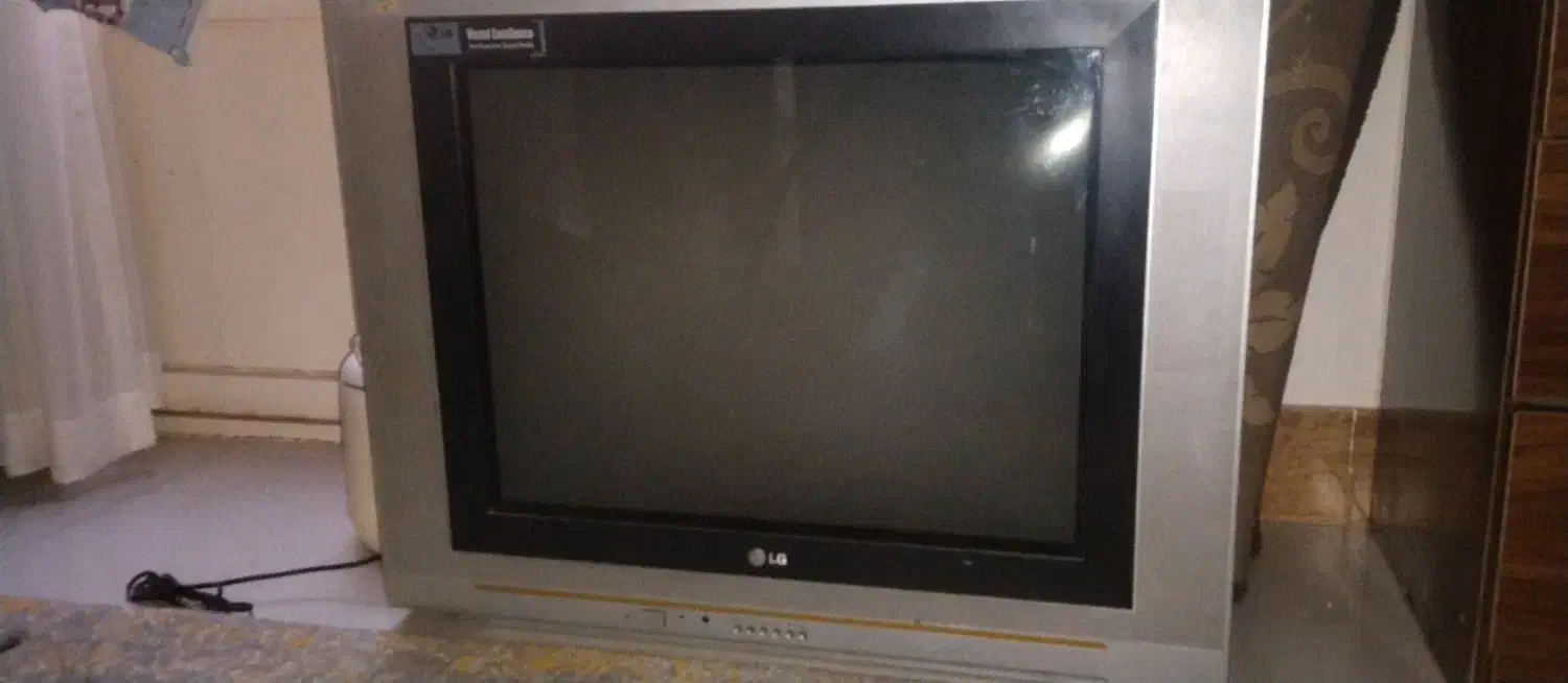 تلویزیون ال جی قدیمی|تلویزیون و پروژکتور|گنبد کاووس, |دیوار