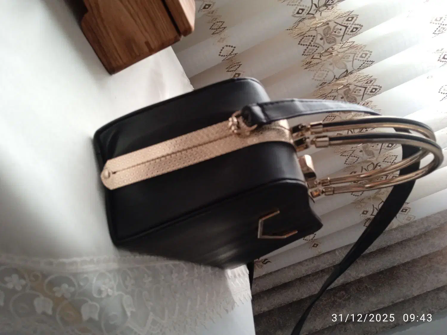 کیف مجلسی|کیف، کفش، کمربند|قائم‌شهر, |دیوار