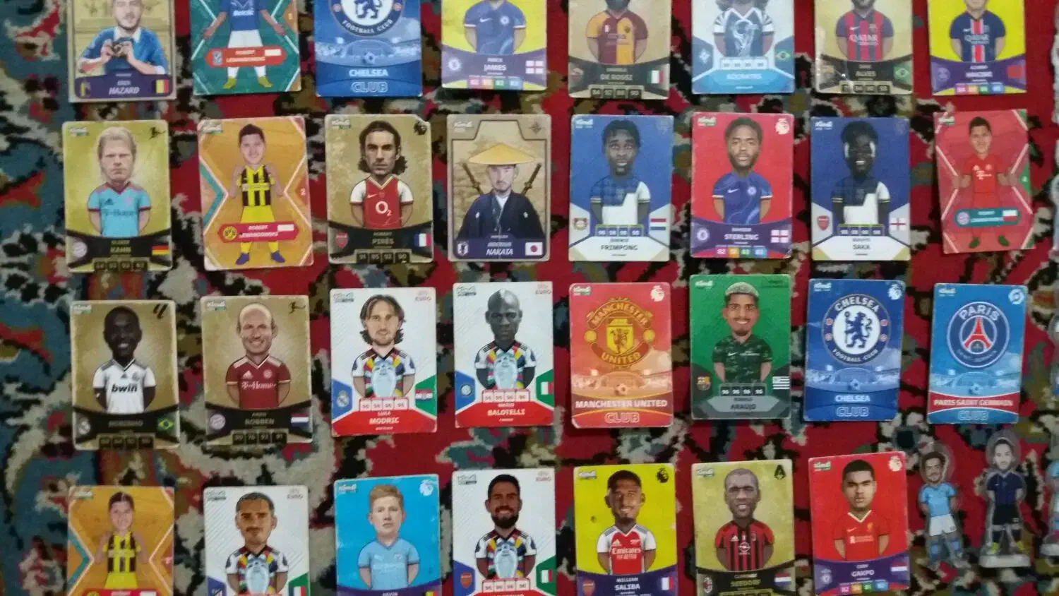 تعدادی کیمدی و فیگور معاوضه با فندک ساده و طرح دار|اسباببازی|الیگودرز, |دیوار