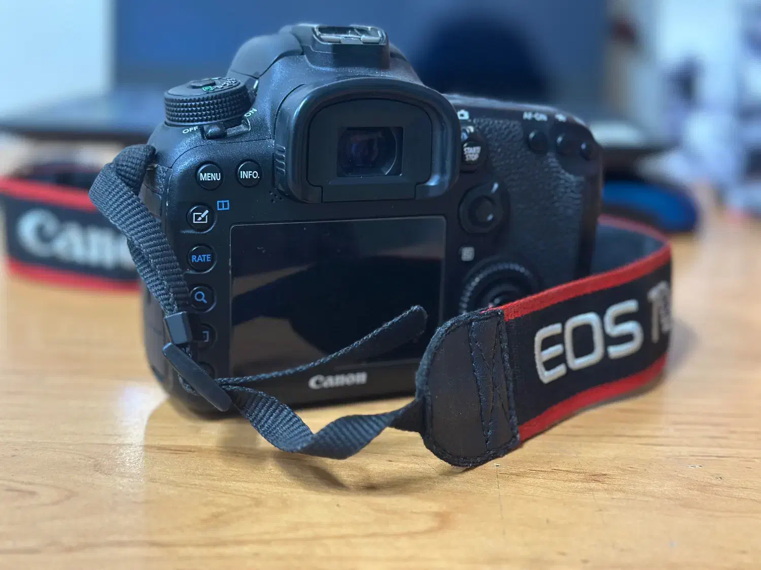 7d mark 2|دوربین عکاسی و فیلم‌برداری|تهران, میدان ولیعصر|دیوار