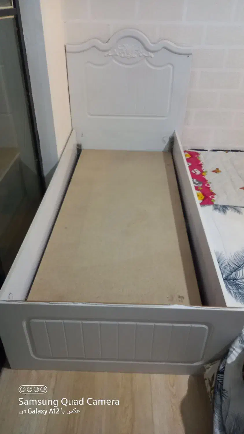 بدون تشک|تخت و سرویس خواب|سرپل ذهاب, |دیوار