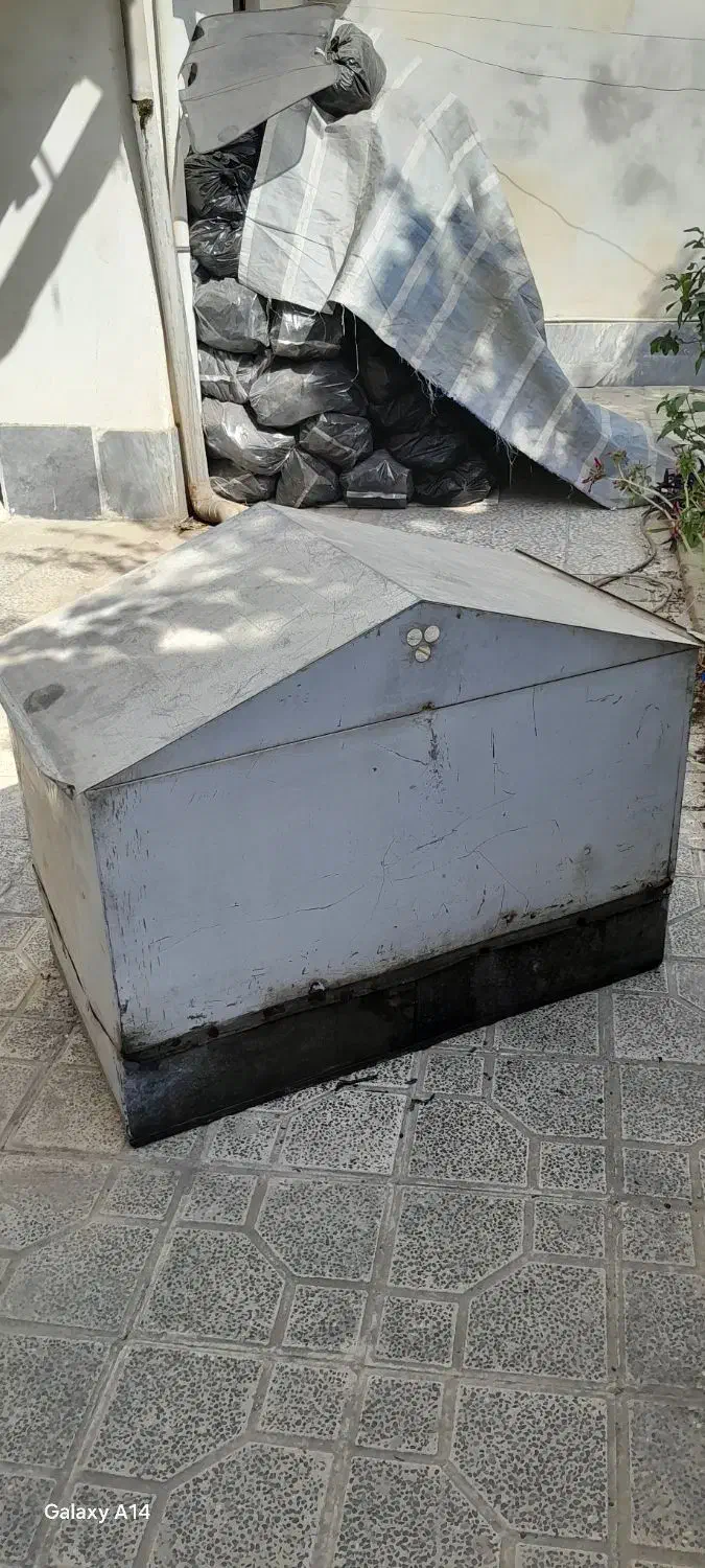 اتاقک فلزی برای نگهداری حیوانات خانگی|لوازم جانبی حیوانات|گنبد کاووس, |دیوار