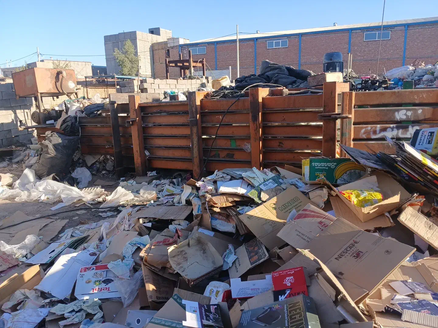 دستگاه پرس کارتون ۷۰۰ کیلو خشک|ماشین‌آلات صنعتی|کرمان, |دیوار