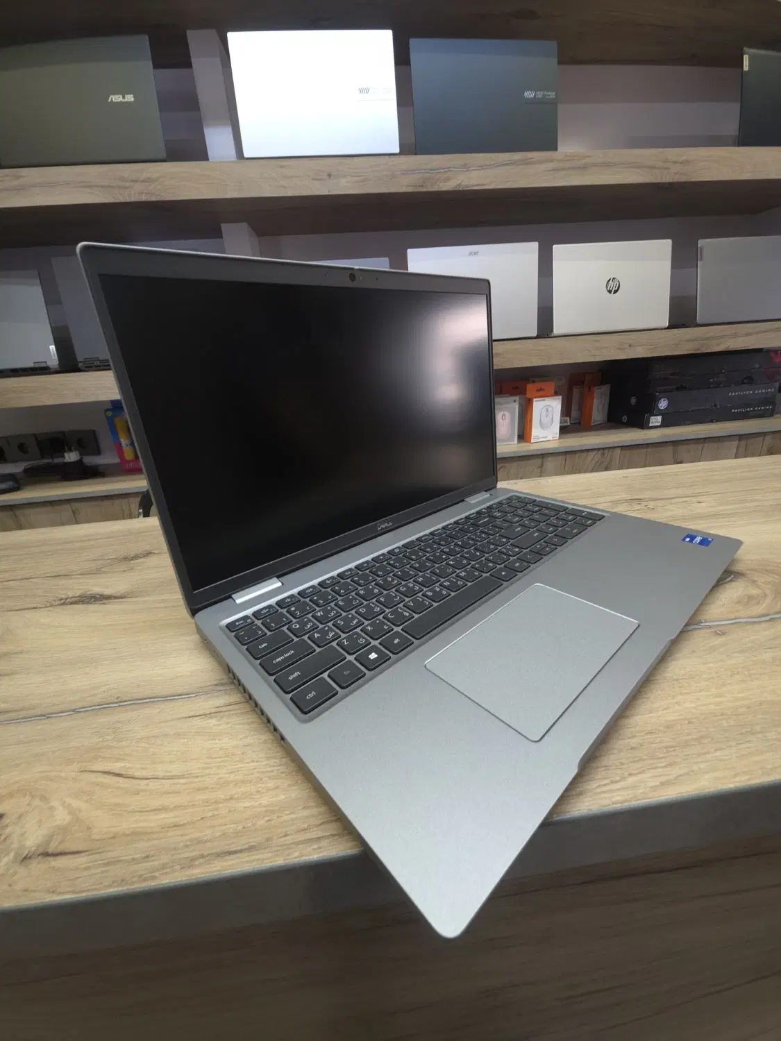 Dell Latitude 5520|رایانه همراه|شیراز, ملاصدرا|دیوار