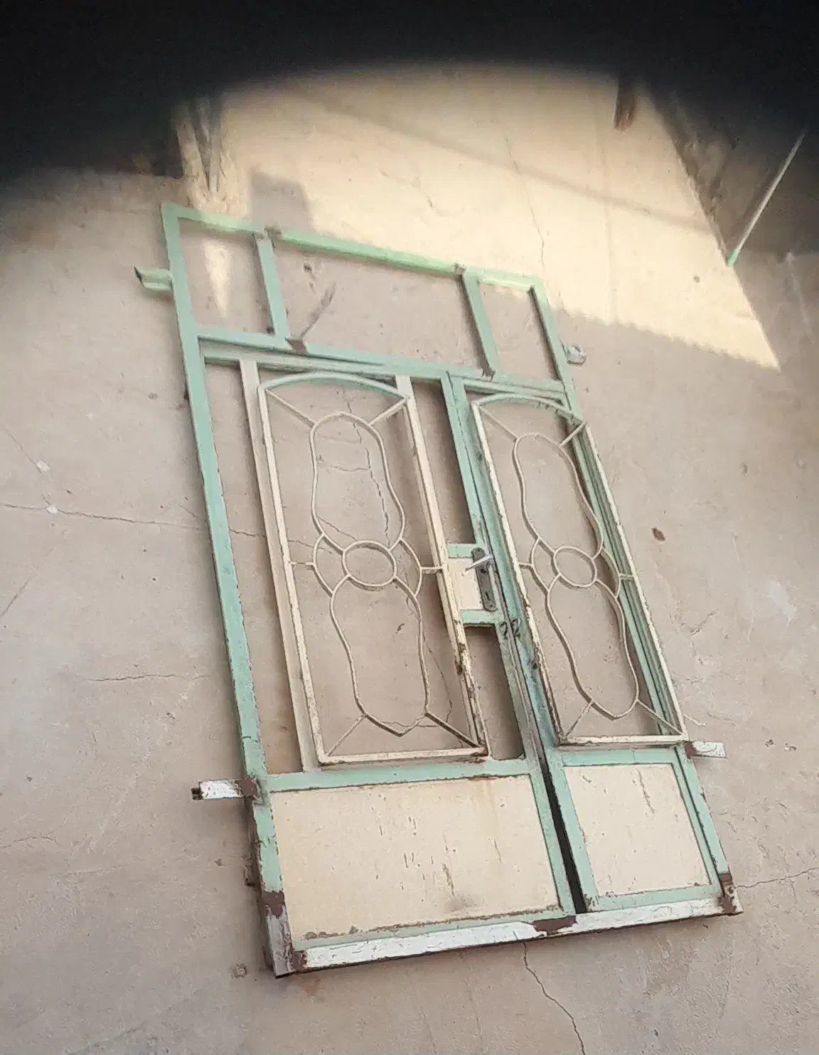 در حال و پنجره|مصالح و تجهیزات ساختمان|رامشیر, |دیوار